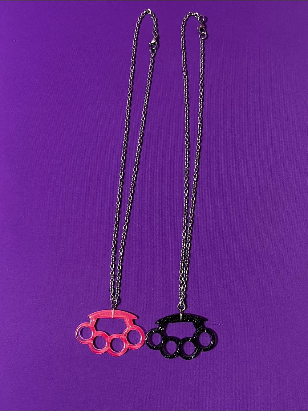 Pink and black glitter brass knuckles necklace set